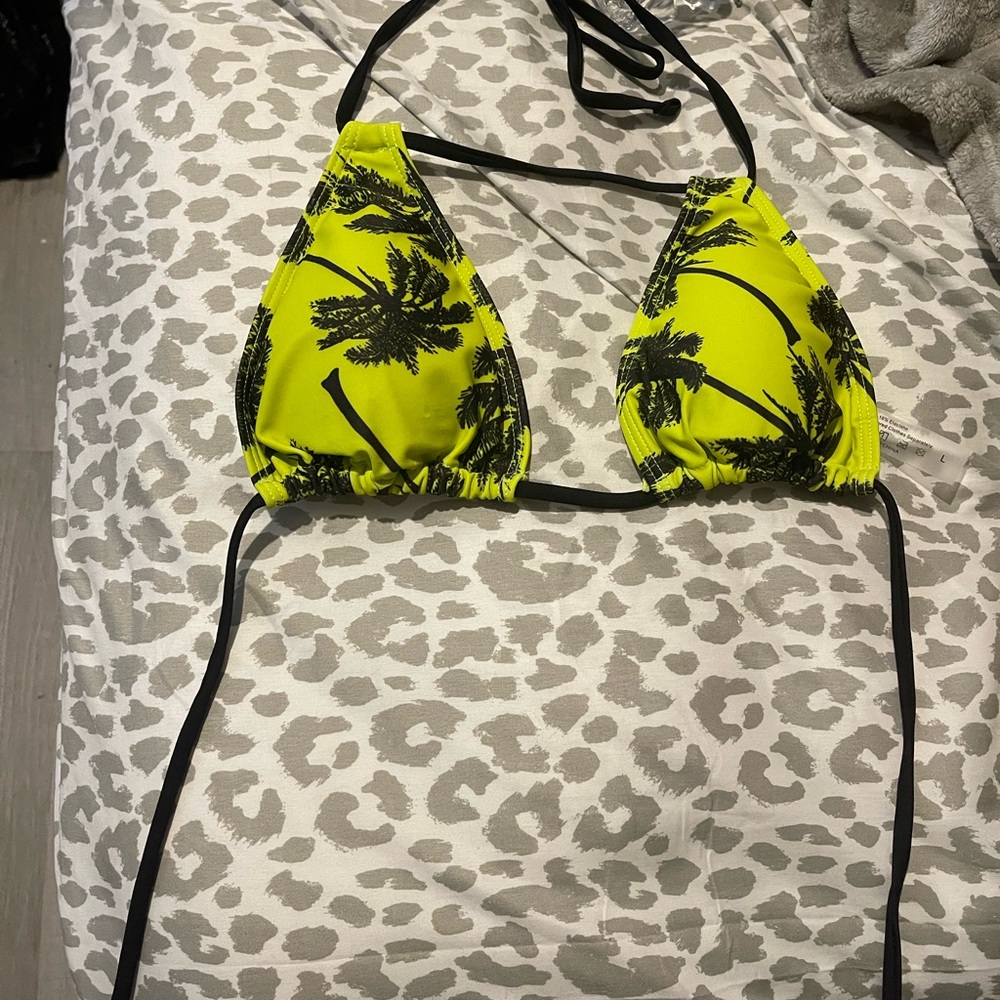 Bathing suit
